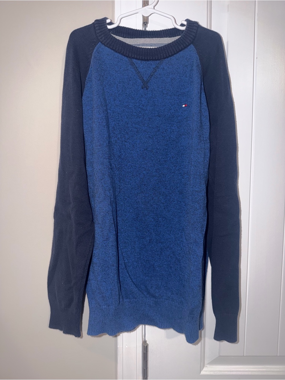 Tommy Hilfiger Boys Blue Colorblock Long Sleeve Knit Sweater Size L 16/18